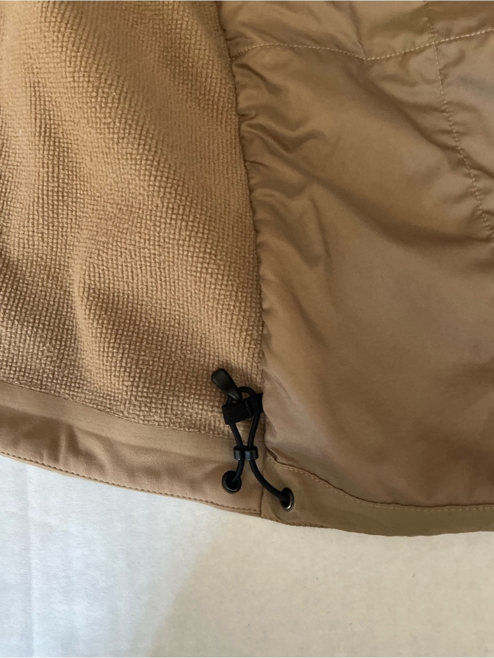 Arc'teryx Men's Atom Light Hooded Insulated Jacket in Tan Size XSmall - Picture 10 of 16